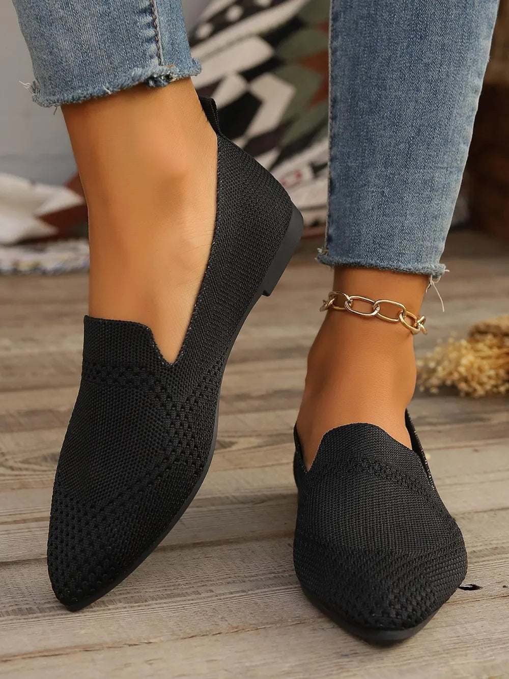 Womens Comfort Fit Point Toe Mesh Slip-On Flats