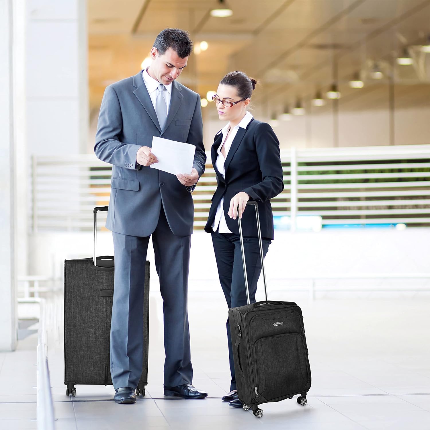 Cantor Ultra Lightweight Softside Luggage with Spinner Wheels, Set of 3, Expandable Suitcase with Retractable Handle and ID Tag, and Interlocking Zippers with TSA Lock